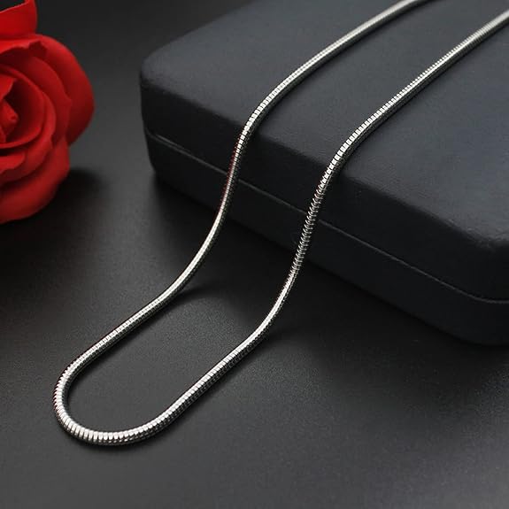 Xenixo Snake Bone Necklace